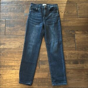 Madi High Rise Modern Slim Iconic Pistola jeans